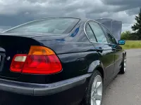 Gebraucht BMW 320 150 PS (110 kW) 1998 Blau Limousine