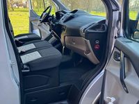 Gebraucht Ford Tourneo 131 PS (96 kW) 2017 Silber Van / Kleinbus