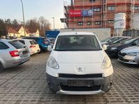 Gebraucht Peugeot TePee Active 92 PS (67 kW) 2013 Weiß Kombi