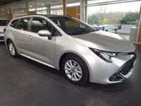 Gebraucht Toyota Corolla Active 140 PS (102 kW) 2024 Precious silver Kombi