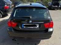 Usata BMW 325 218 CV (160 kW) 2010 Nero Station wagon