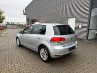 Gebraucht VW Golf VI Style 105 PS (77 kW) 2011 Grau Kleinwagen
