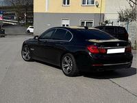 Gebraucht BMW 740 313 PS (230 kW) 2013 Schwarz Limousine