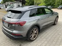 Second-hand Audi Q4 e-tron Sport 219 kW (299 CP) 2021 Gri SUV