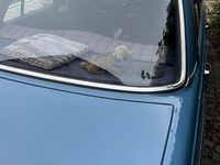 Gebraucht Mercedes E230 136 PS (100 kW) 1981 Blau Limousine