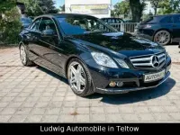Gebraucht Mercedes E200 184 PS (135 kW) 2010 Schwarz Cabrio