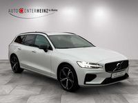Gebraucht Volvo V60 Plus 455 PS (334 kW) 2022 Crystal white pearl / metallic Kombi