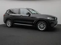Gebraucht BMW X3 Sport Line 184 PS (135 kW) 2022 Saphirschwarz metallic475schwarz SUV
