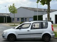 Gebraucht Skoda Roomster Plus Edition 86 PS (63 kW) 2009 Silber Van / Kleinbus