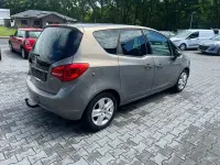 Gebraucht Opel Meriva Design Edition 110 PS (80 kW) 2011 Braun Van / Kleinbus