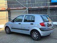 Gebraucht Hyundai Getz Basis 67 PS (49 kW) 2009 Silber Kleinwagen