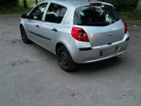 Używany Renault Clio II 75 KM (55 kW) 2007 Srebrny Hatchback