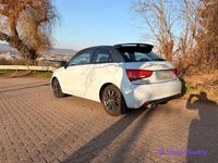 Gebraucht Audi A1 Attraction 122 PS (89 kW) 2011 Blau Kleinwagen