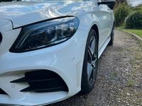 Gebraucht Mercedes C220 AMG 194 PS (142 kW) 2020 Weiß Kombi
