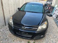 Gebraucht Opel Astra 105 PS (77 kW) 2005 Schwarz Kleinwagen
