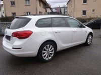 Gebraucht Opel Astra 165 PS (121 kW) 2012 Schneeweiss/summitwhite/arctic Kombi