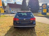 Gebraucht VW Passat 140 PS (102 kW) 2013 Blau Kombi