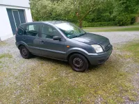 Brugt Ford Fusion 101 HK (74 kW) 2004 Grå Hatchback