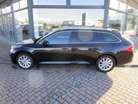 Gebraucht Skoda Superb Ambition 150 PS (110 kW) 2024 Schwarzmagic perleffekt Kombi
