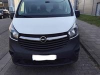 Gebraucht Opel Vivaro 95 PS (69 kW) 2016 Weiß Van / Kleinbus