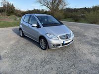 Gebraucht Mercedes A180 116 PS (85 kW) 2010 Silber Van / Kleinbus