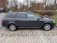 Gebraucht VW Passat 140 PS (102 kW) 2011 Grau Kombi