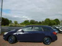 Gebraucht Opel Astra 101 PS (74 kW) 2012 Blau Kombi