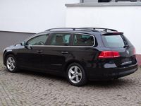 Gebraucht VW Passat 140 PS (102 kW) 2013 Schwarz Kombi