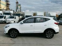 Gebraucht MG ZS Luxury 111 PS (81 kW) 2023 Weiß Limousine