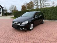 Gebraucht Mercedes B180 122 PS (89 kW) 2012 Schwarz Van / Kleinbus
