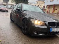 Second-hand BMW 320 150 CP (110 kW) 2006 Negru Berlinǎ