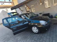Używany Renault Clio II 75 KM (55 kW) 2003 Czarny Hatchback