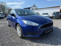 Gebraucht Ford Focus Ambiente 101 PS (74 kW) 2016 Blau Limousine