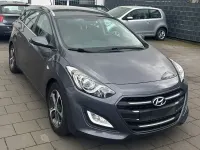 Gebraucht Hyundai i30 Trend 110 PS (80 kW) 2015 Grau Kombi