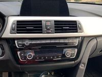 Gebraucht BMW 318 150 PS (110 kW) 2017 Silber Kombi