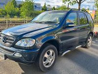 Gebraucht Mercedes ML270 170 PS (125 kW) 2004 Blau SUV