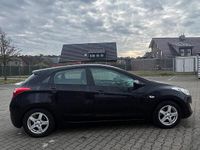 Gebraucht Hyundai i30 99 PS (72 kW) 2013 Schwarz Limousine
