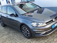 Gebraucht VW Golf VII Comfortline 116 PS (85 kW) 2020 Grau metallic Kombi