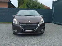 Gebraucht Peugeot 208 Active 95 PS (69 kW) 2012 Braun Kleinwagen