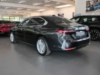 Neu BMW 540 Sport Line 286 PS (210 kW) 2025 Grau Limousine