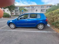 Gebraucht VW Golf V 90 PS (66 kW) 2004 Blau Kleinwagen