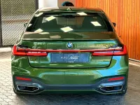 Gebraucht BMW 740 326 PS (239 kW) 2022 Grün Limousine
