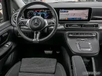 Gebraucht Mercedes V250 Style 190 PS (139 kW) 2025 Gold Van / Kleinbus