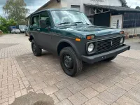 Gebraucht Lada niva 82 PS (60 kW) 2009 Grün SUV