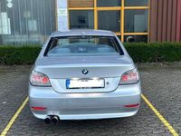 Gebraucht BMW 520 Performance 170 PS (125 kW) 2003 Silber Limousine