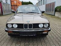 Gebraucht BMW 325 122 PS (89 kW) 1985 Gelb Limousine