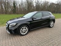 Gebraucht Mercedes GLA200 136 PS (100 kW) 2017 Schwarz SUV