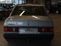 Gebraucht Mercedes 190 75 PS (55 kW) 1990 Blau Limousine