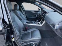 Gebraucht Jaguar XE R-Dynamic 179 PS (131 kW) 2020 Narvik black Limousine