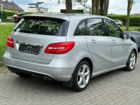 Gebraucht Mercedes B200 136 PS (100 kW) 2013 Silber Van / Kleinbus